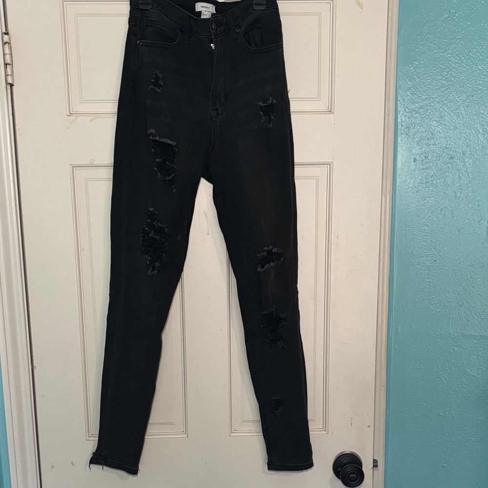 Distressed Black Skinny Jeans